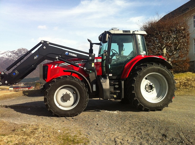 2011 Massey Ferguson 7475, 110 kw