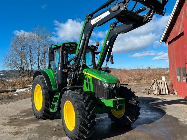 John Deere 6120M,145 ch