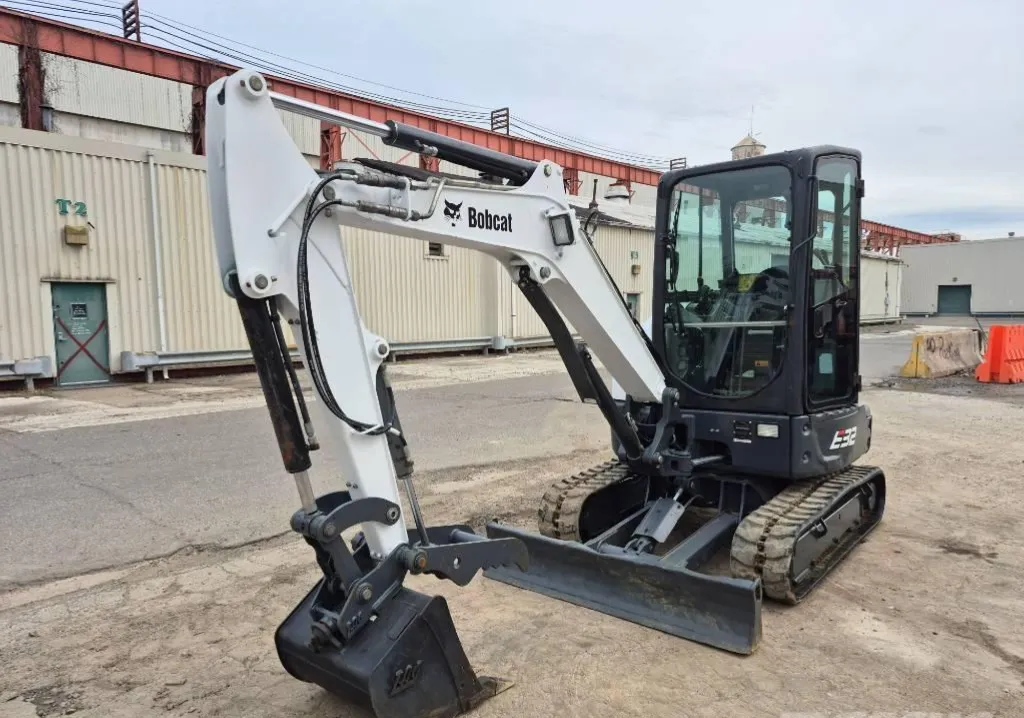 Bobcat E32i