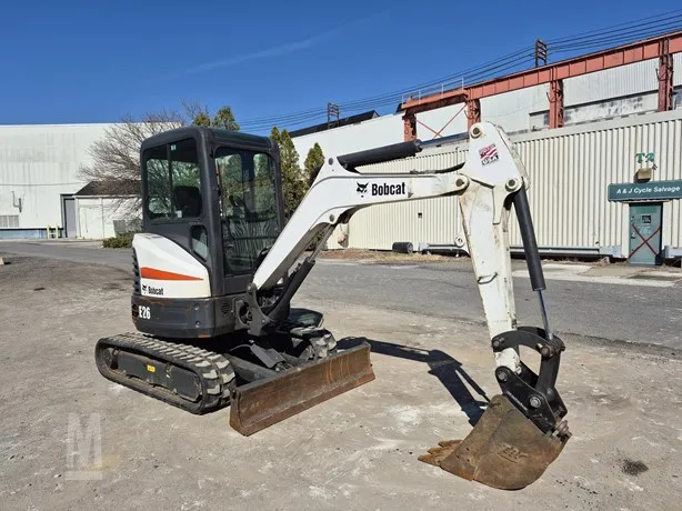 Bobcat E26