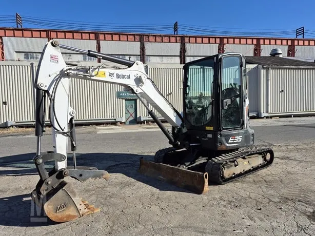 BOBCAT E35I