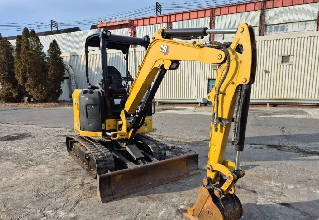 CAT 302.7 CR